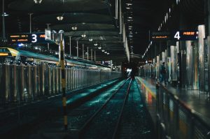 https://unsplash.com/photos/Q9drIcS80mo