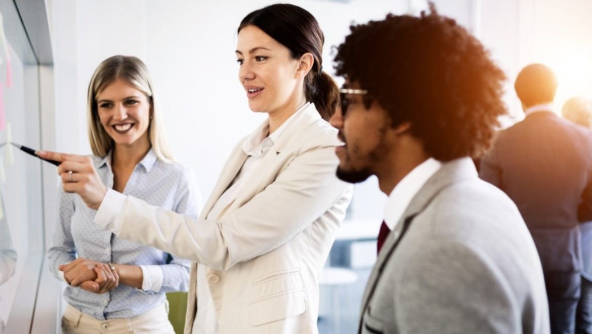 CIO vs. CEO: Who Is the Chief Digital Strategist?