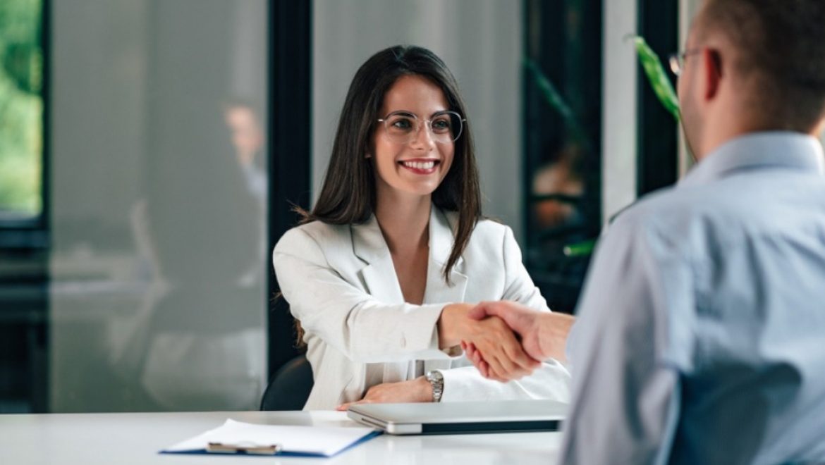 How Hiring an Onboarding Manager Can Improve Product Adoption