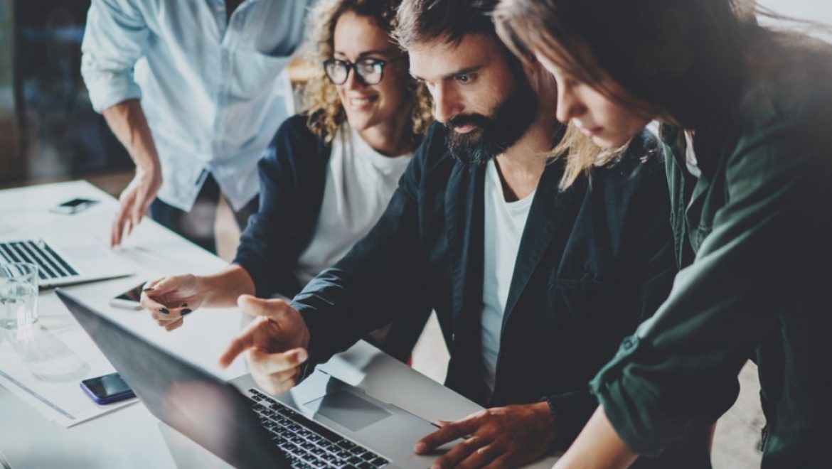 Effective Product Training with Digital Adoption Platforms